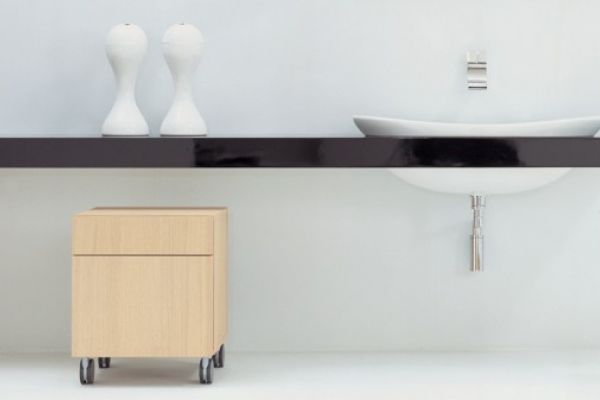IO75M3RM · WT- Holzablage IO, 150-200cm, furniert in Eiche dunkel, zu Becken 75cm IO75M3RM · WT- Holzablage IO, 150-200cm, furniert in Eiche dunkel, zu Becken 75cm