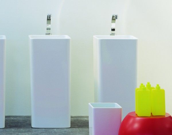 MW40C &middot; Waschtischs&auml;ule MONOWASH 40 f&uuml;r freistehende Montage, incl.Befestigungssatz und Syphon, WEISS