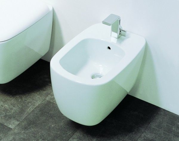 MN218 &middot; Wand Bidet MONO weiss