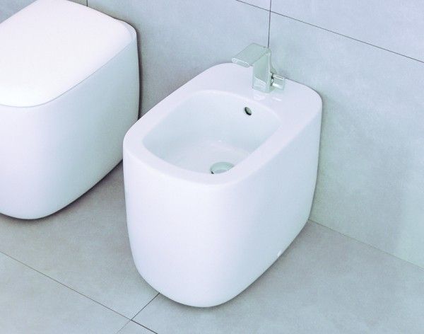 MN217 &middot; Stand Bidet MONO mit Befestigung Weiss